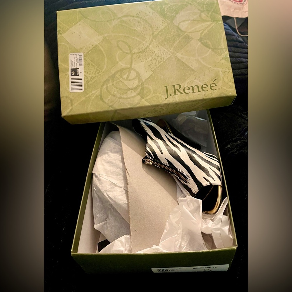 BRAND NEW J Renee Zebra Slingback Pumps